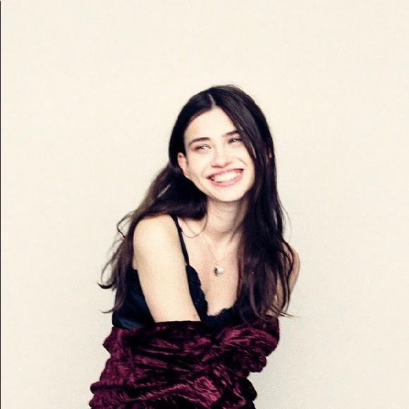 Meet your Posher, Sofya - Picture 1 of 1